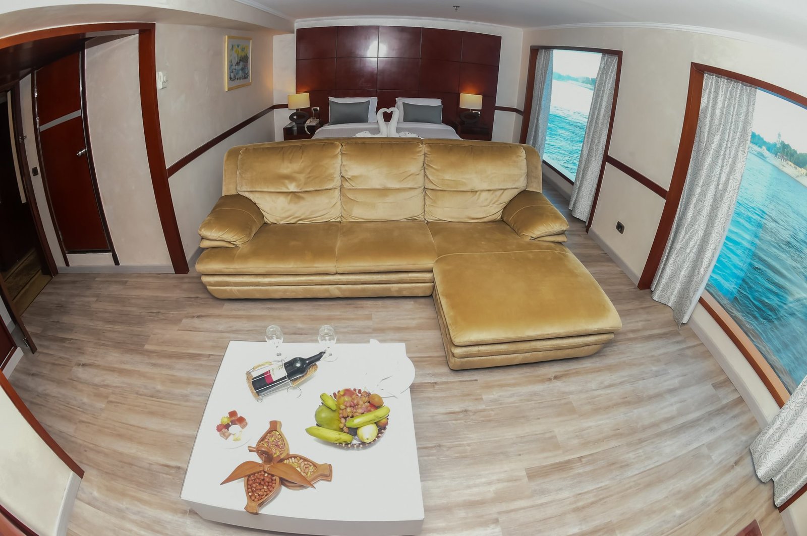 royal-king2-2048x1360