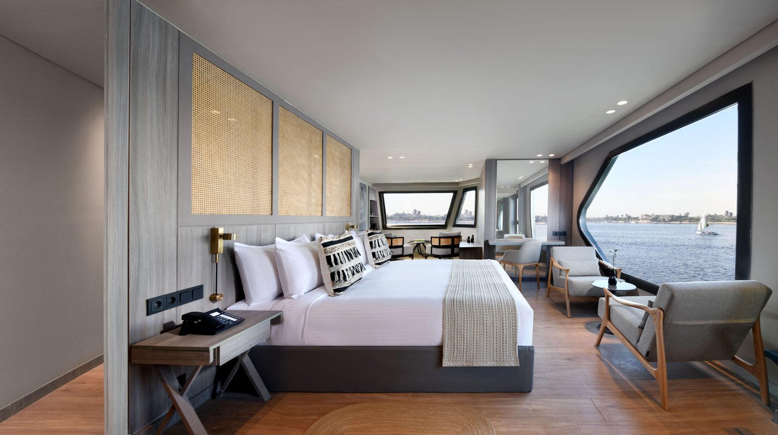 247644_Img1718_copyءء