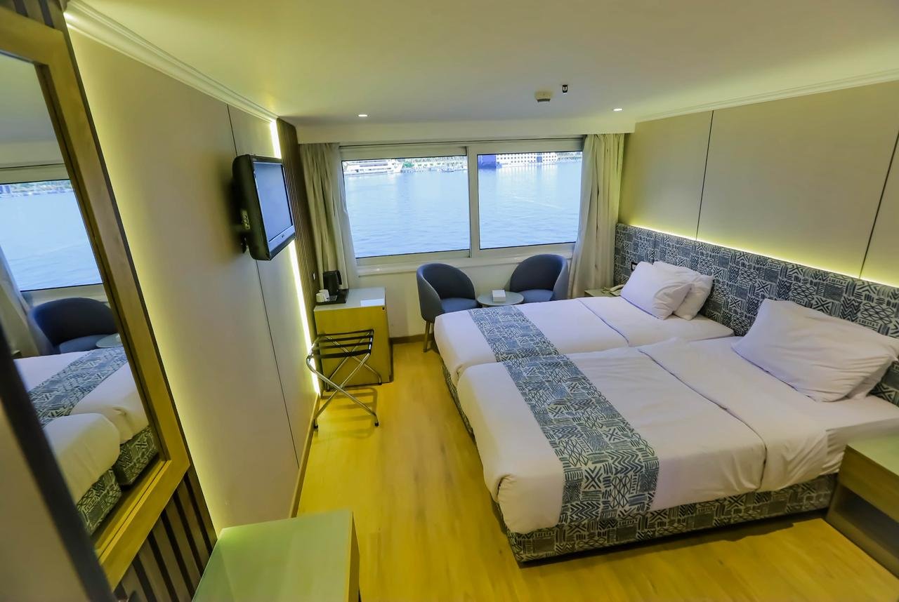 WhatsApp Image 2025-09-09 at 10.29.08 PM (2)