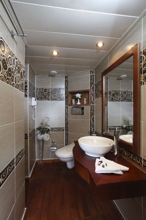 WhatsApp Image 2025-09-16 at 10.48.31 PM (1)