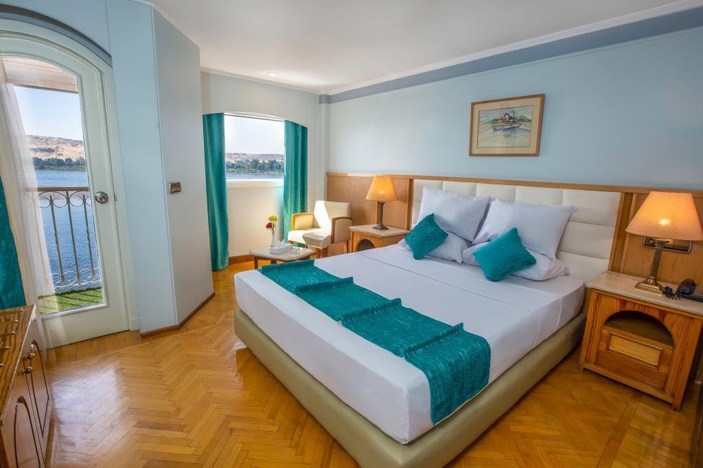 WhatsApp Image 2025-10-19 at 12.52.09 AM (2)