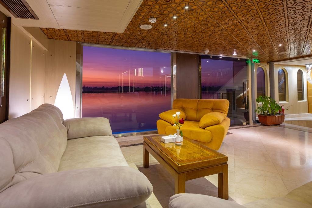 WhatsApp Image 2025-10-19 at 12.52.13 AM (2)